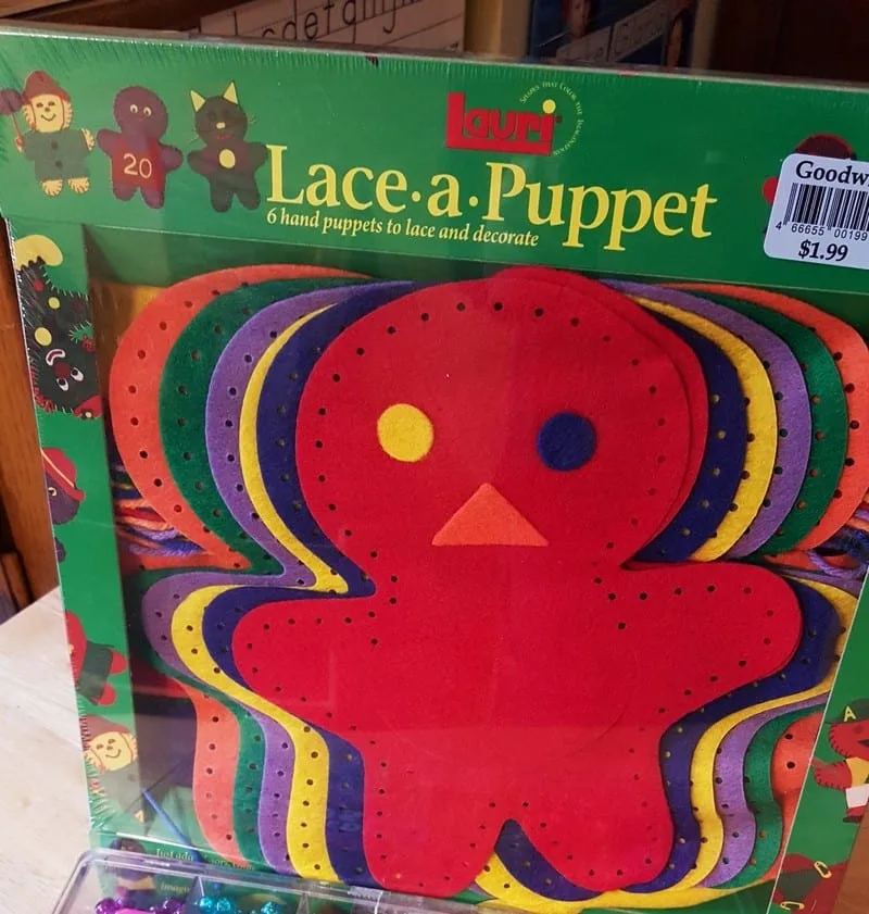 lace a puppet
