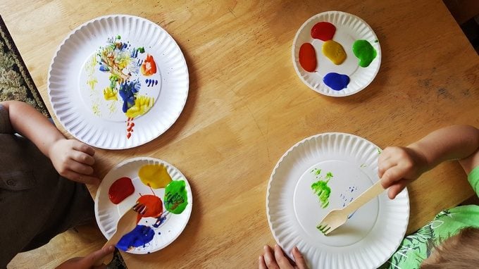 painting with forks in preschool