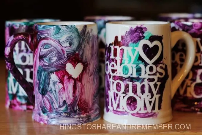 My heart belongs to mom mugs