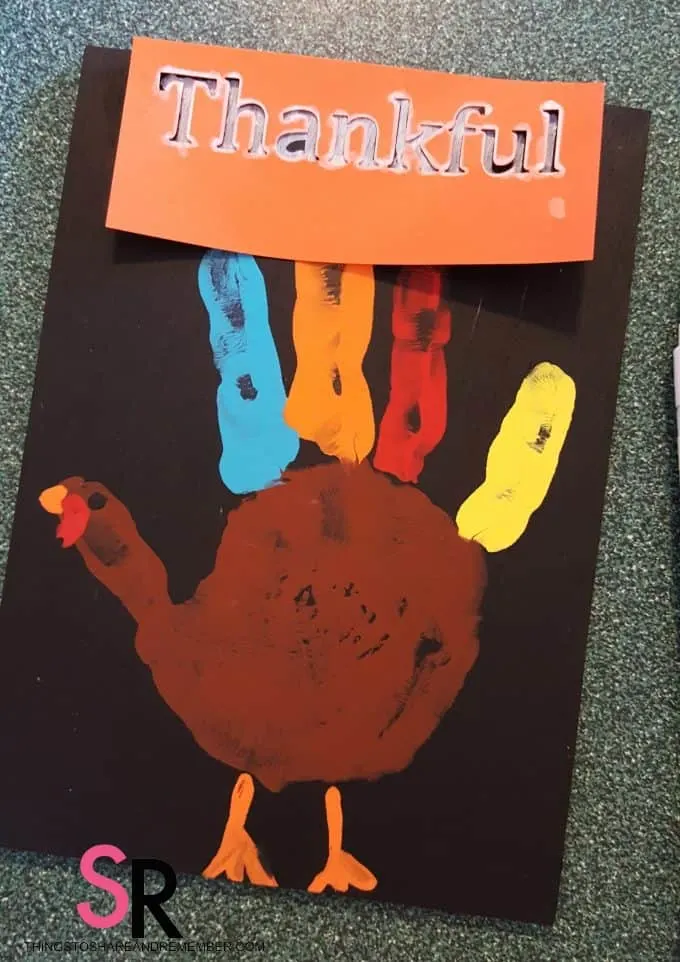 chalkboard-handprint-turkeys-thankful-stencil