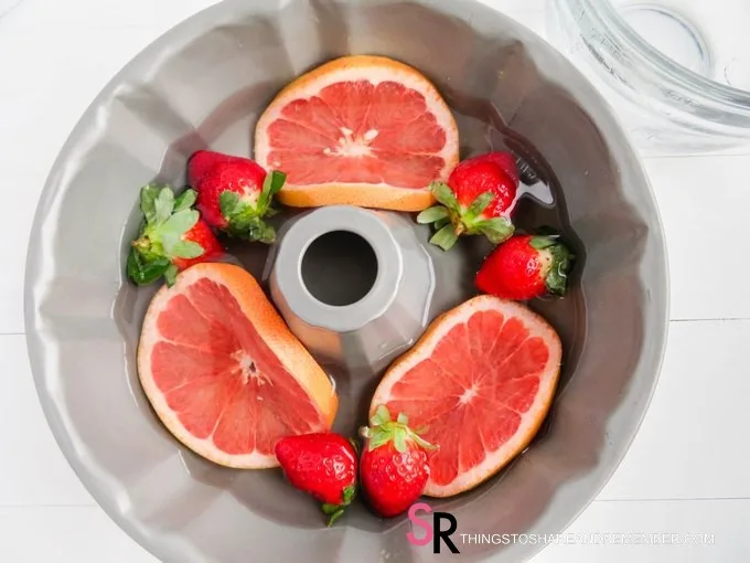 Frozen Fruit & Ice Wreath - add water