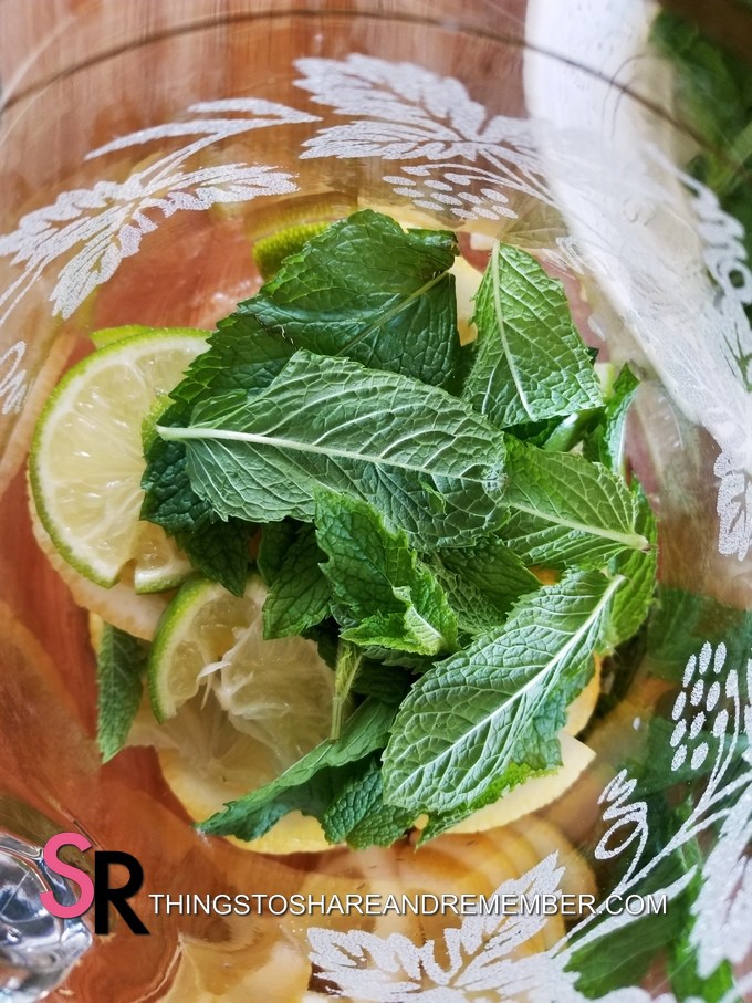 fresh mint leaves lemon and lime slices