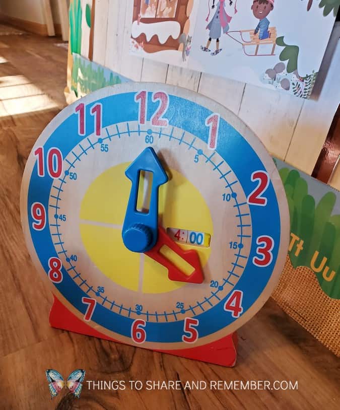 Hickory Dickory Dock Nursery Rhyme Shared Reading Experience Early Learning Preschool curriculum