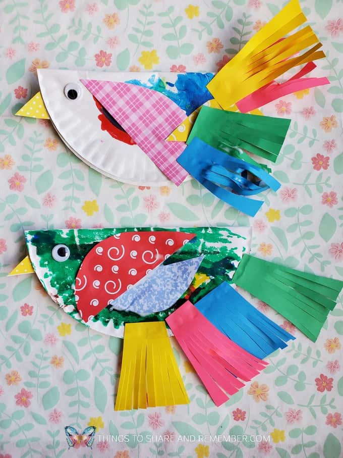 Paper Plate Birds from Experience Preschool curriculum Birds & Eggs Theme