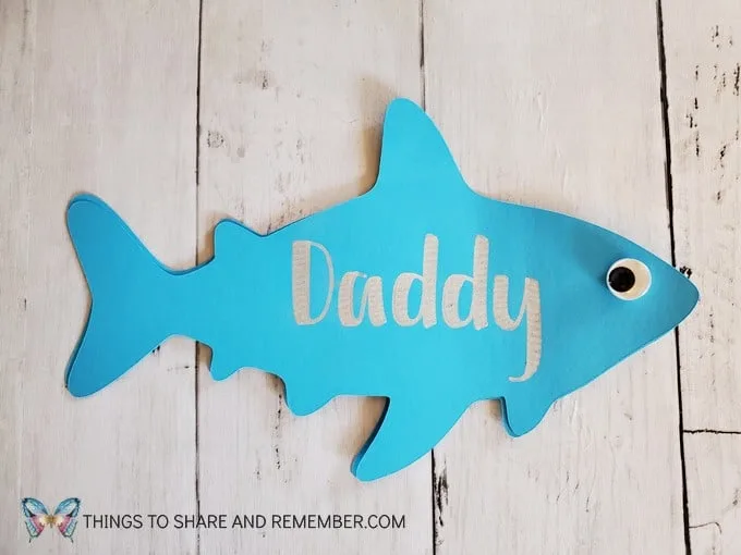 Daddy Shark Father's Day Card Cricut Project front of card