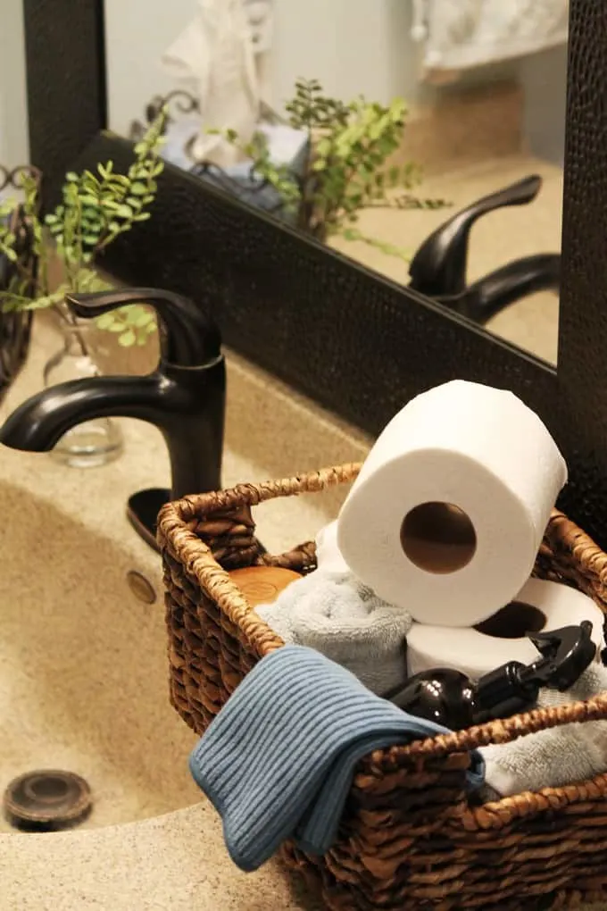Bring fresh to your bathroom with a fresh basket featuring Fresh Scents with Angel Soft® Scented Tube